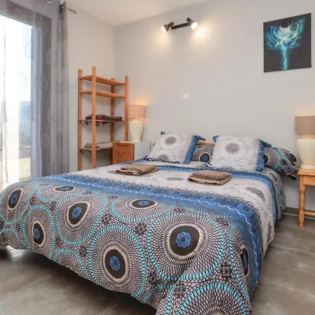 Casa vacanze Awesome In Sant Petru Di Tenda
